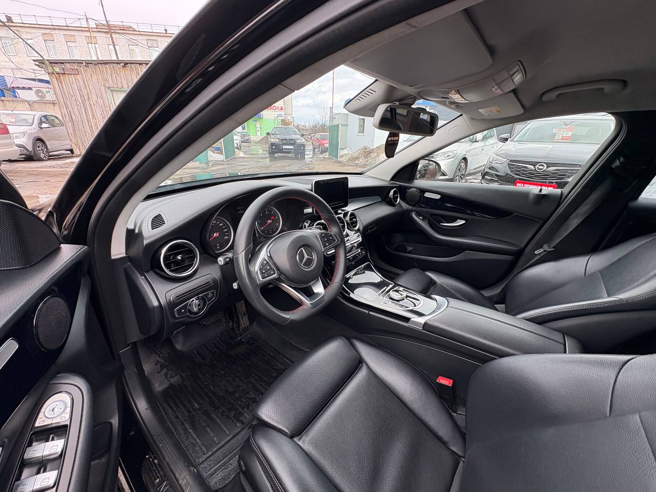 Фото автомобиля 8