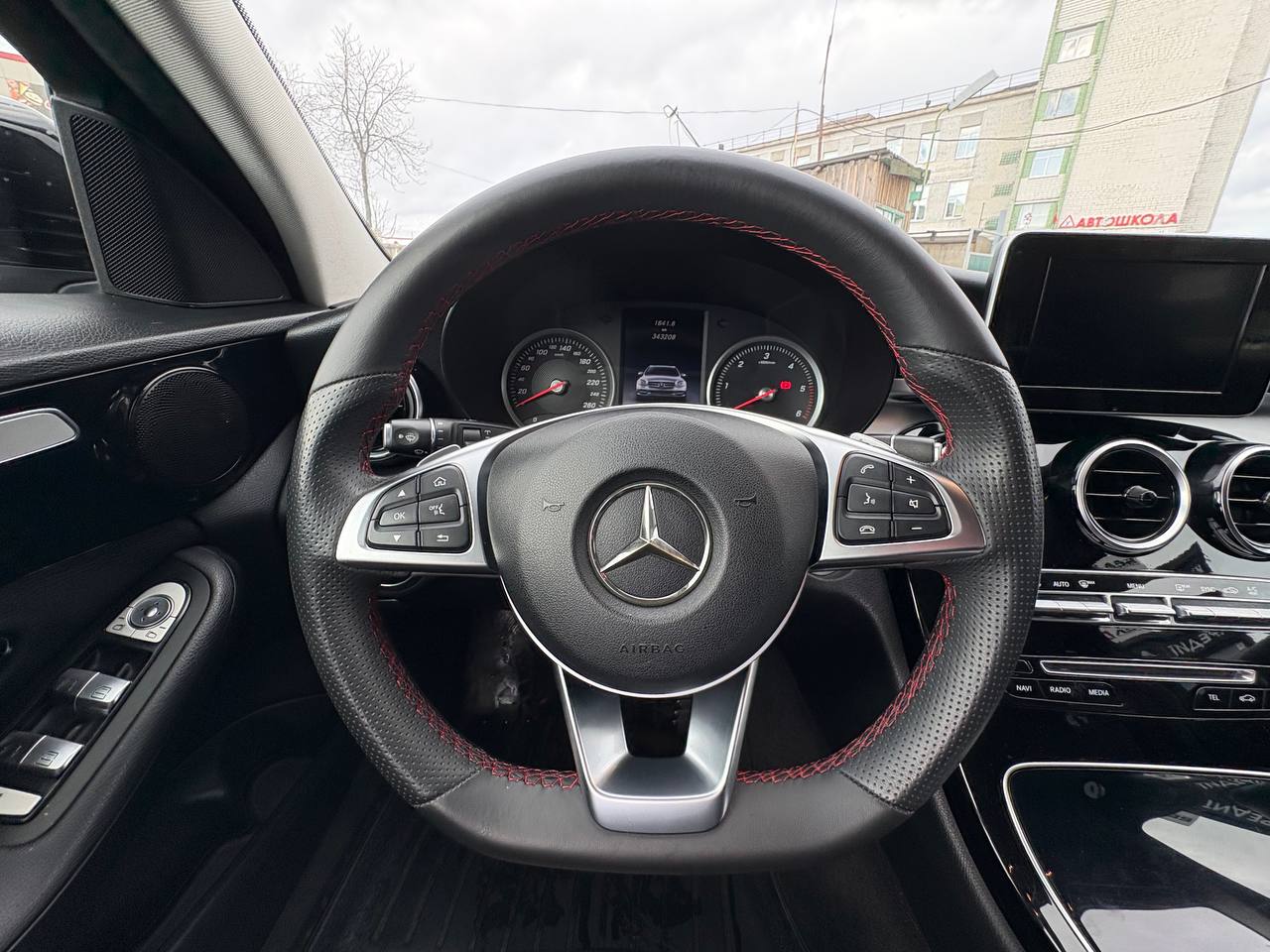 Фото автомобиля 11