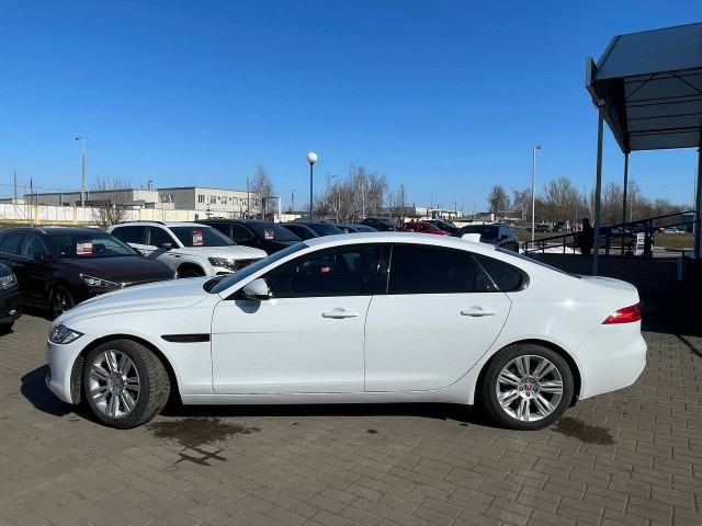 Фото автомобиля 8