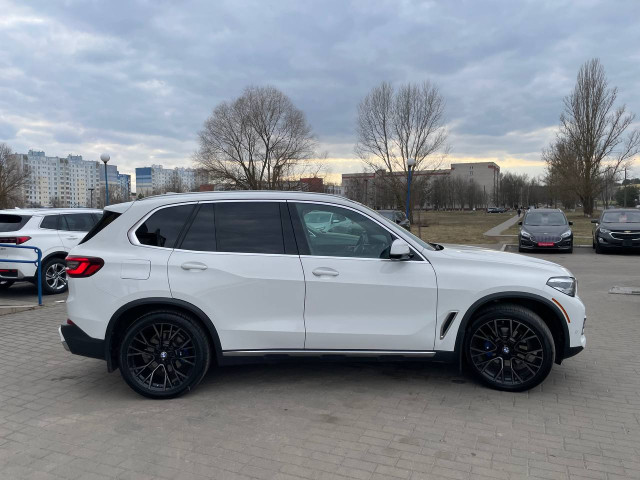 Фото автомобиля 5