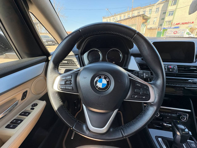Фото автомобиля 11