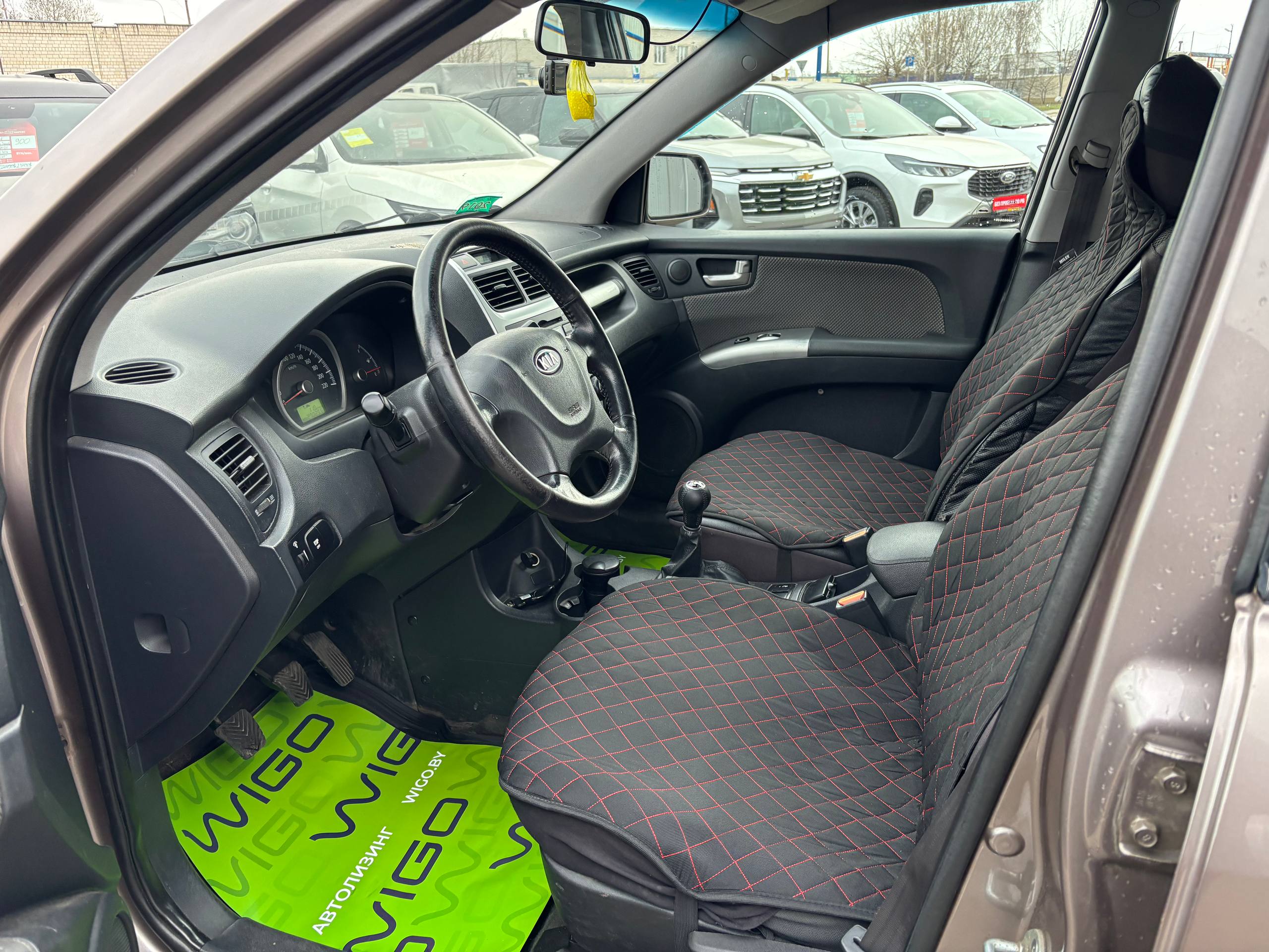 Фото автомобиля 10