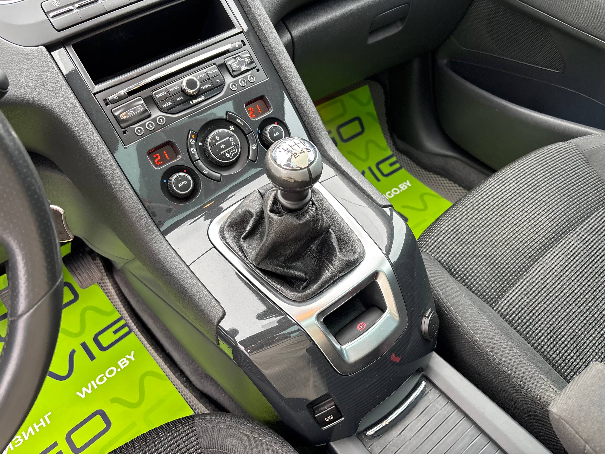 Фото автомобиля 12