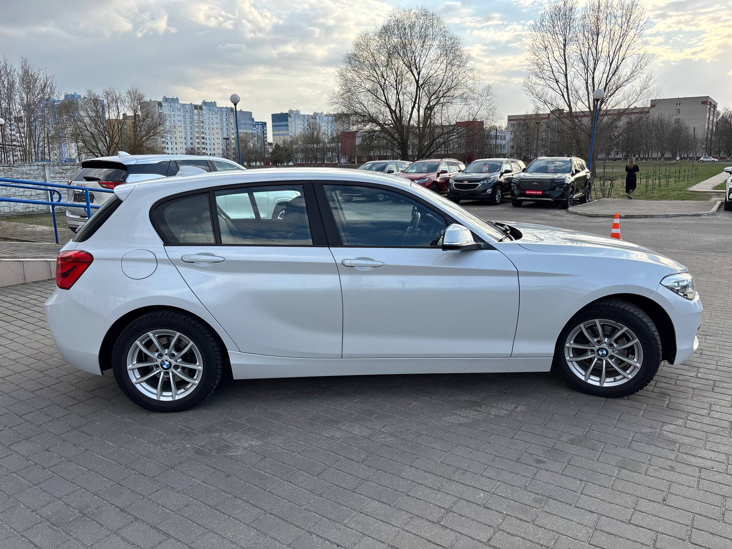 Фото автомобиля 2