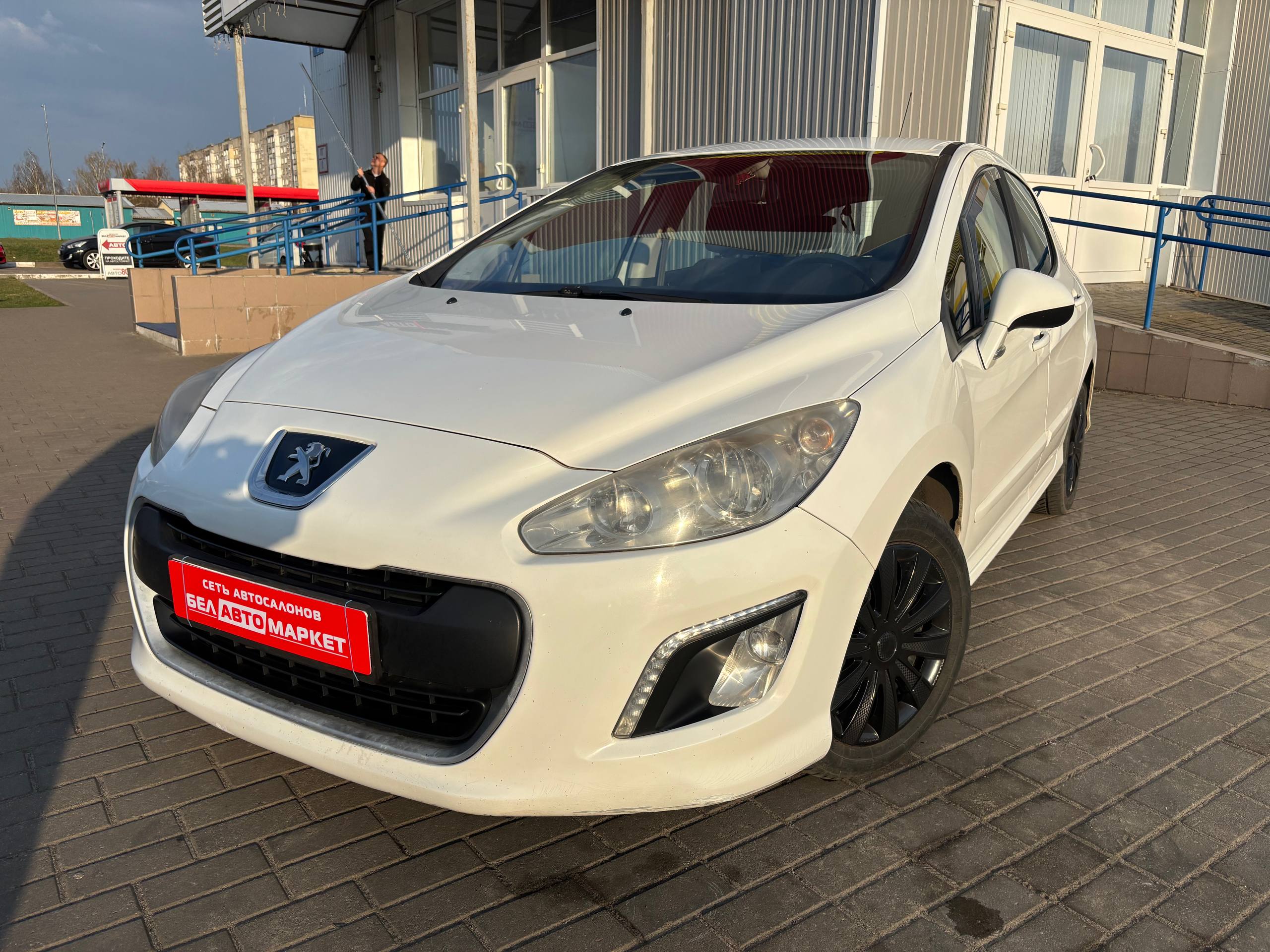 авто с пробегом peugeot 308 2011