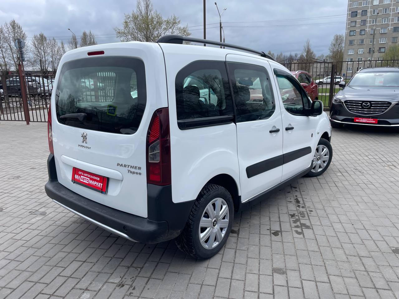 Фото автомобиля 11