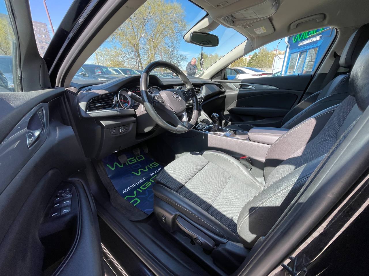Фото автомобиля 7