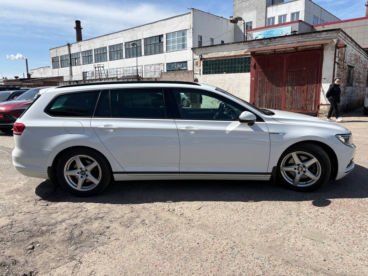 Фото автомобиля 3