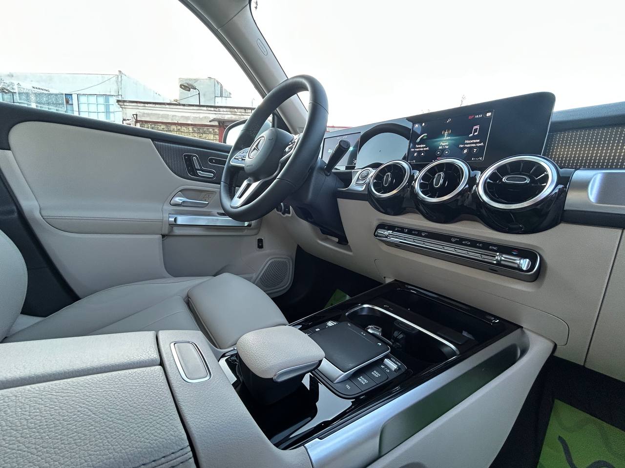 Фото автомобиля 12