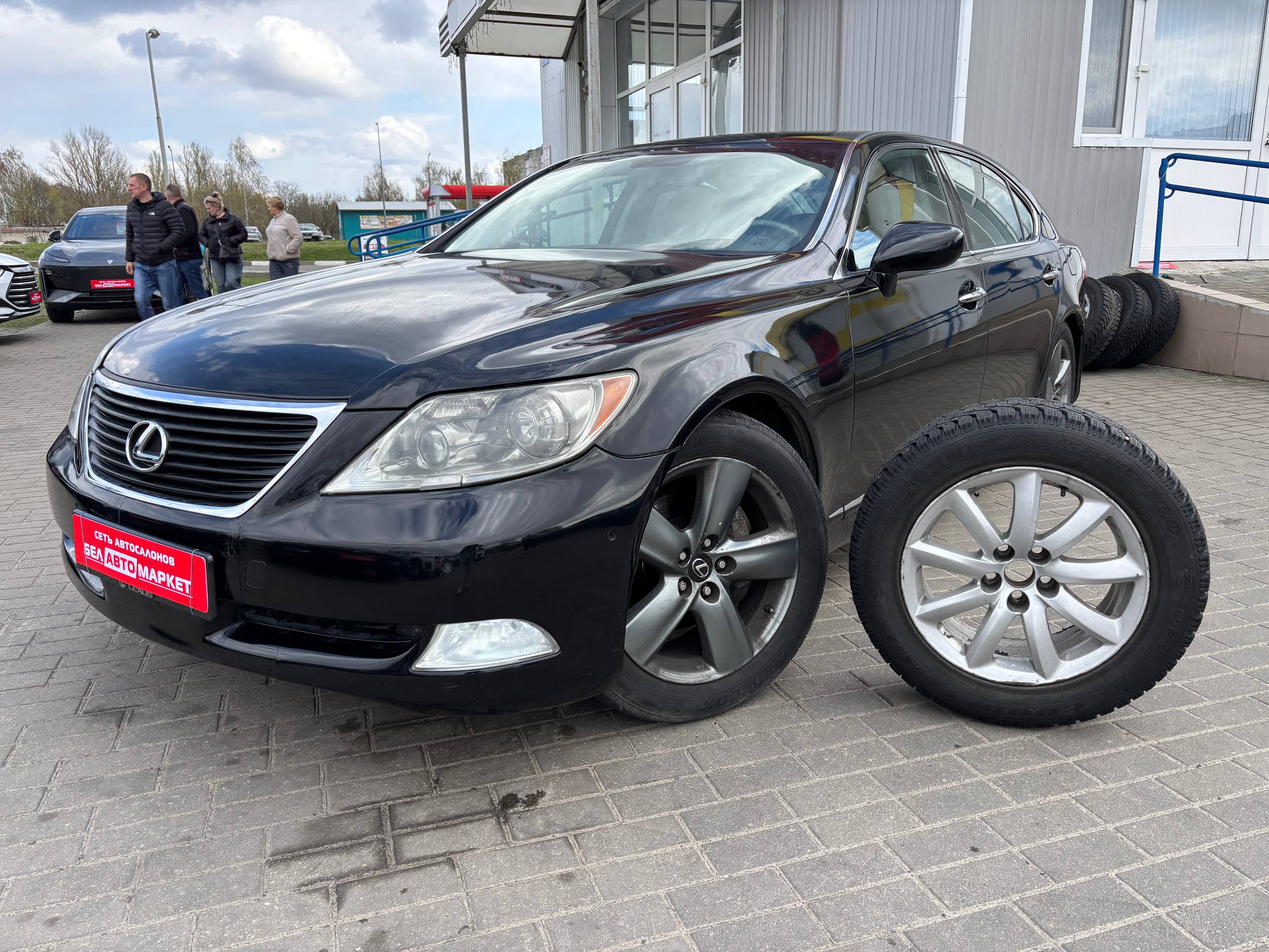 авто с пробегом Lexus ls 2006