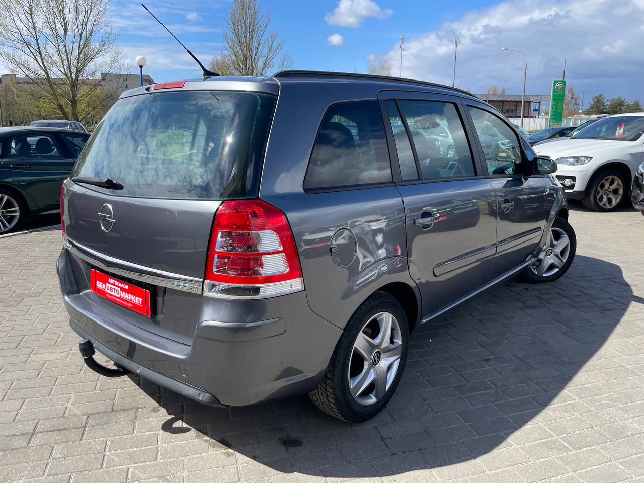 Фото автомобиля 5