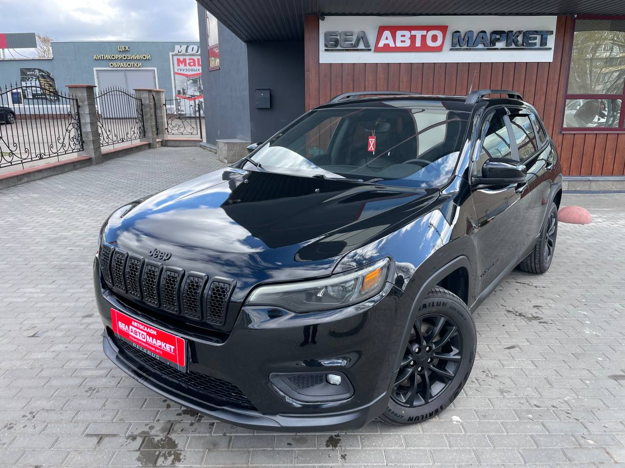 авто с пробегом jeep cherokee 2018
