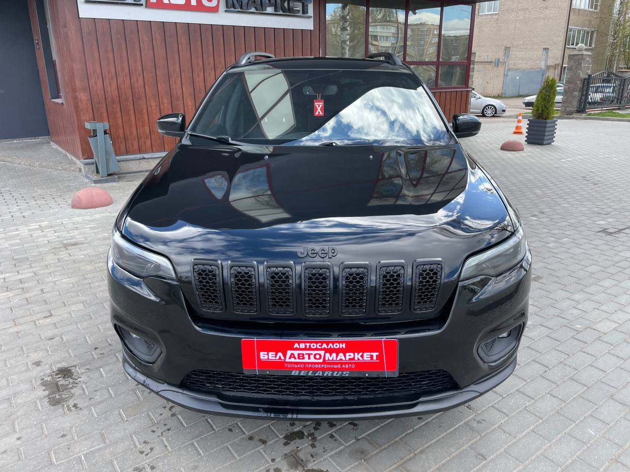 Фото автомобиля 3