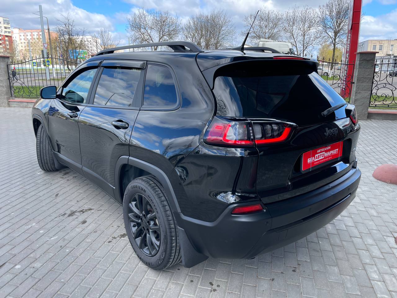 Фото автомобиля 7