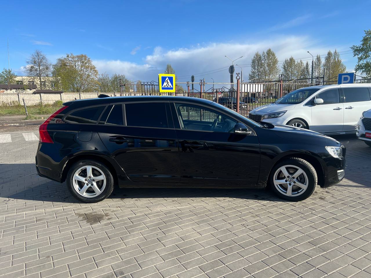 Фото автомобиля 2