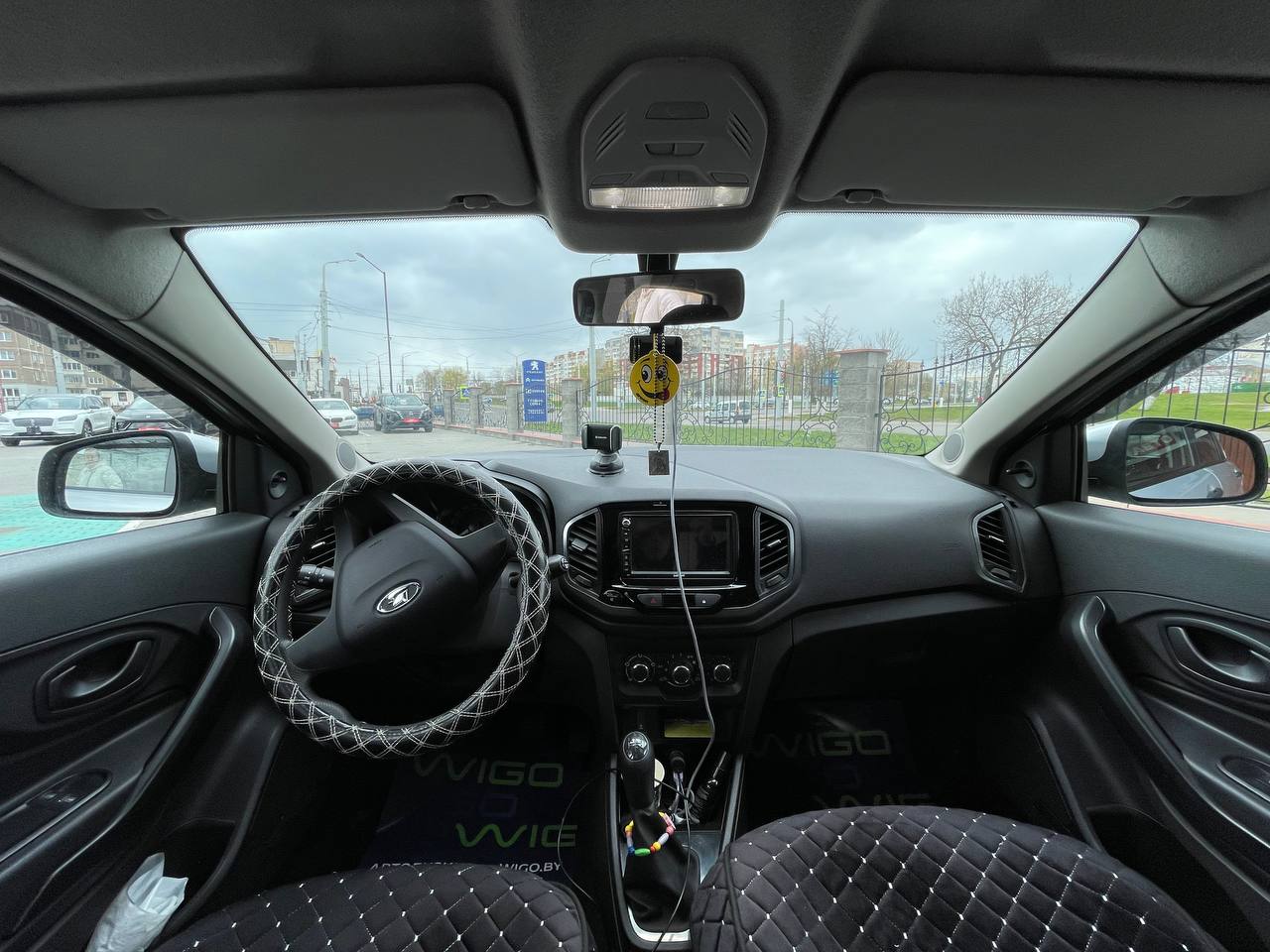 Фото автомобиля 12