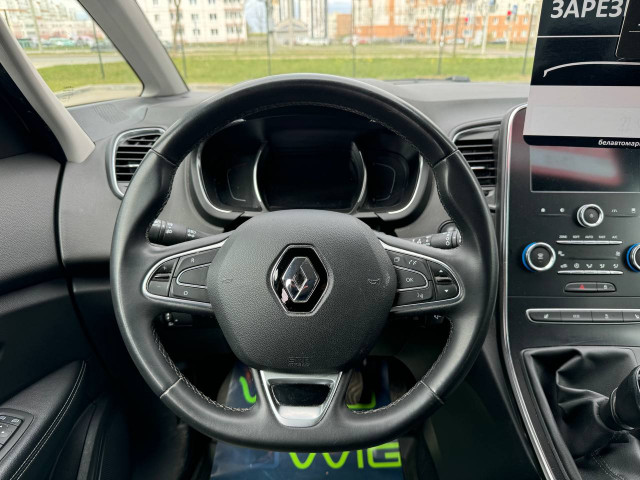 Фото автомобиля 8