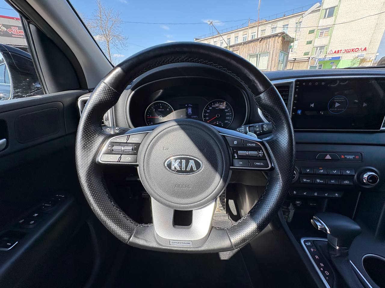 Фото автомобиля 11