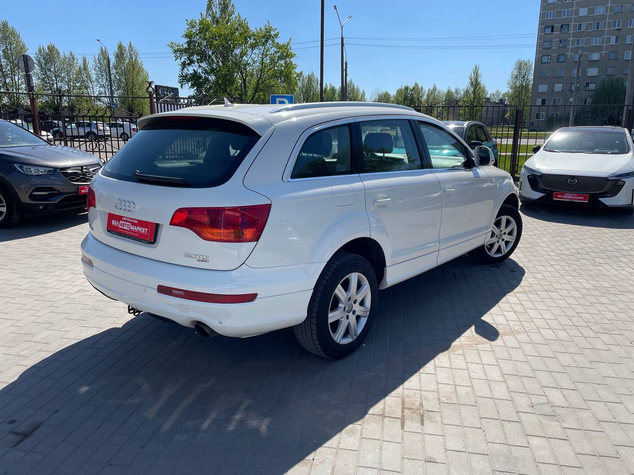 Фото автомобиля 12