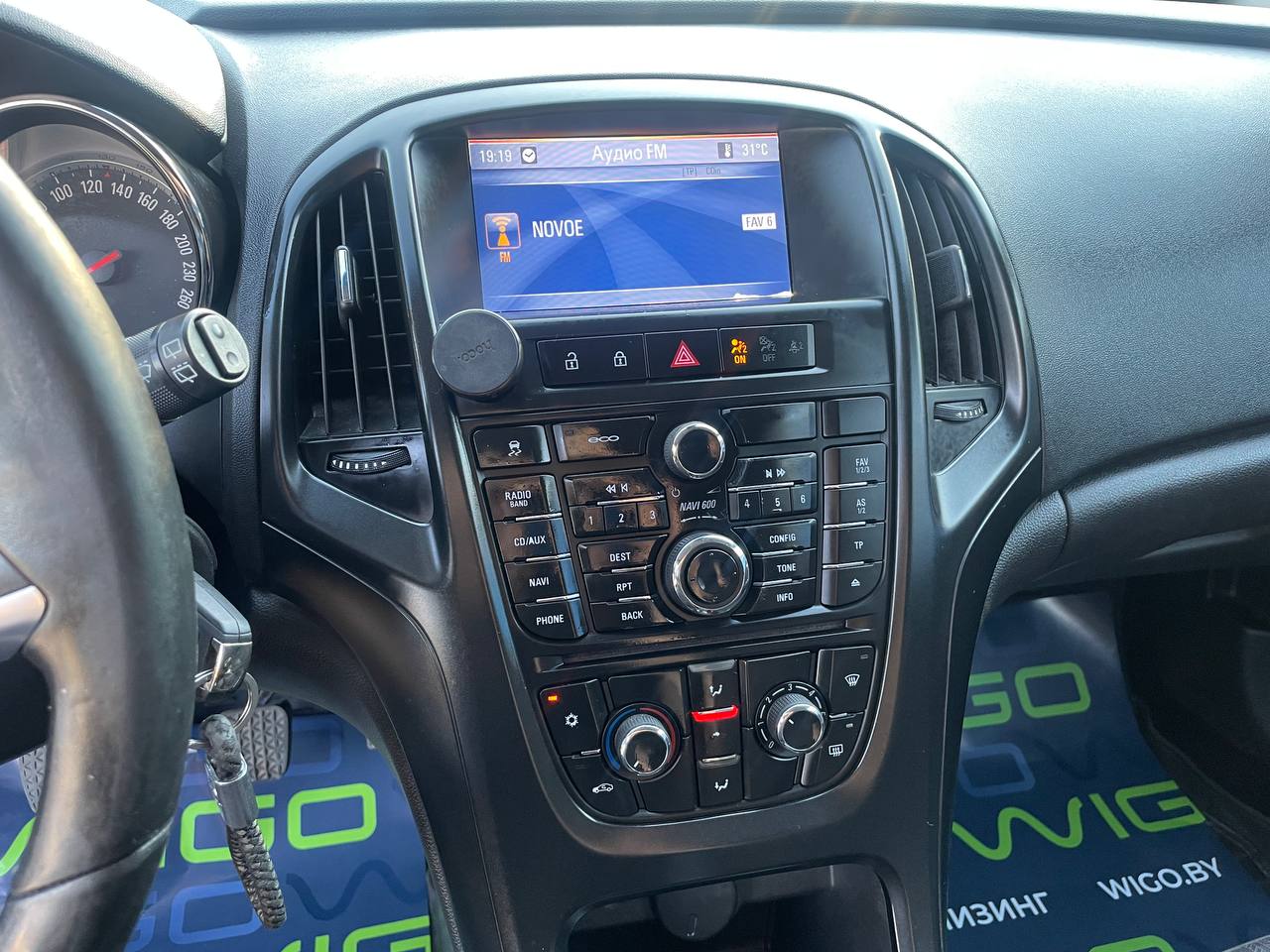 Фото автомобиля 10