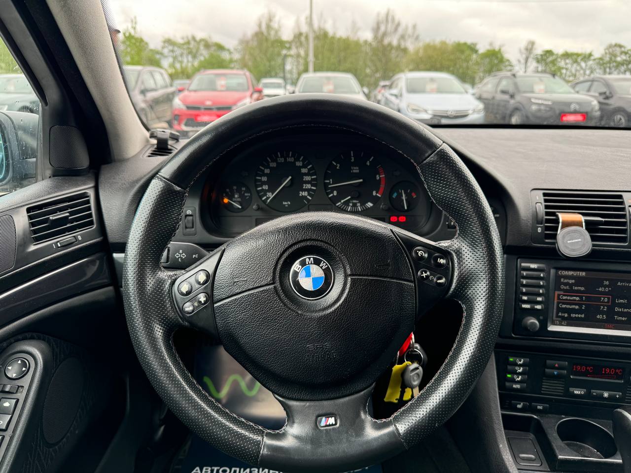 Фото автомобиля 9