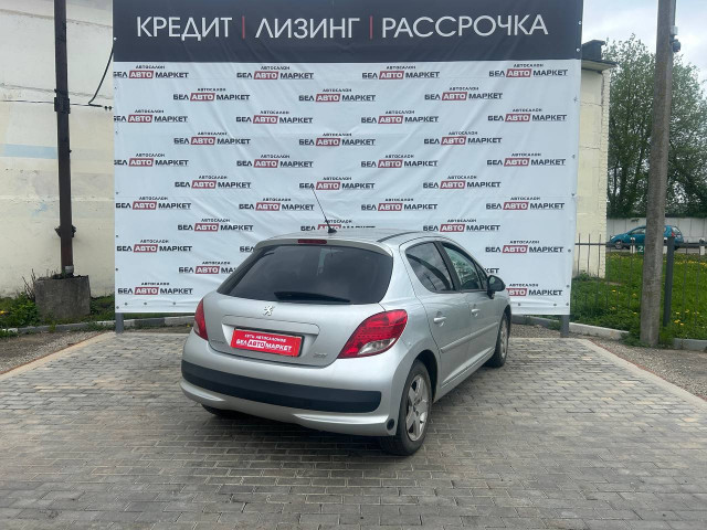 Фото автомобиля 2