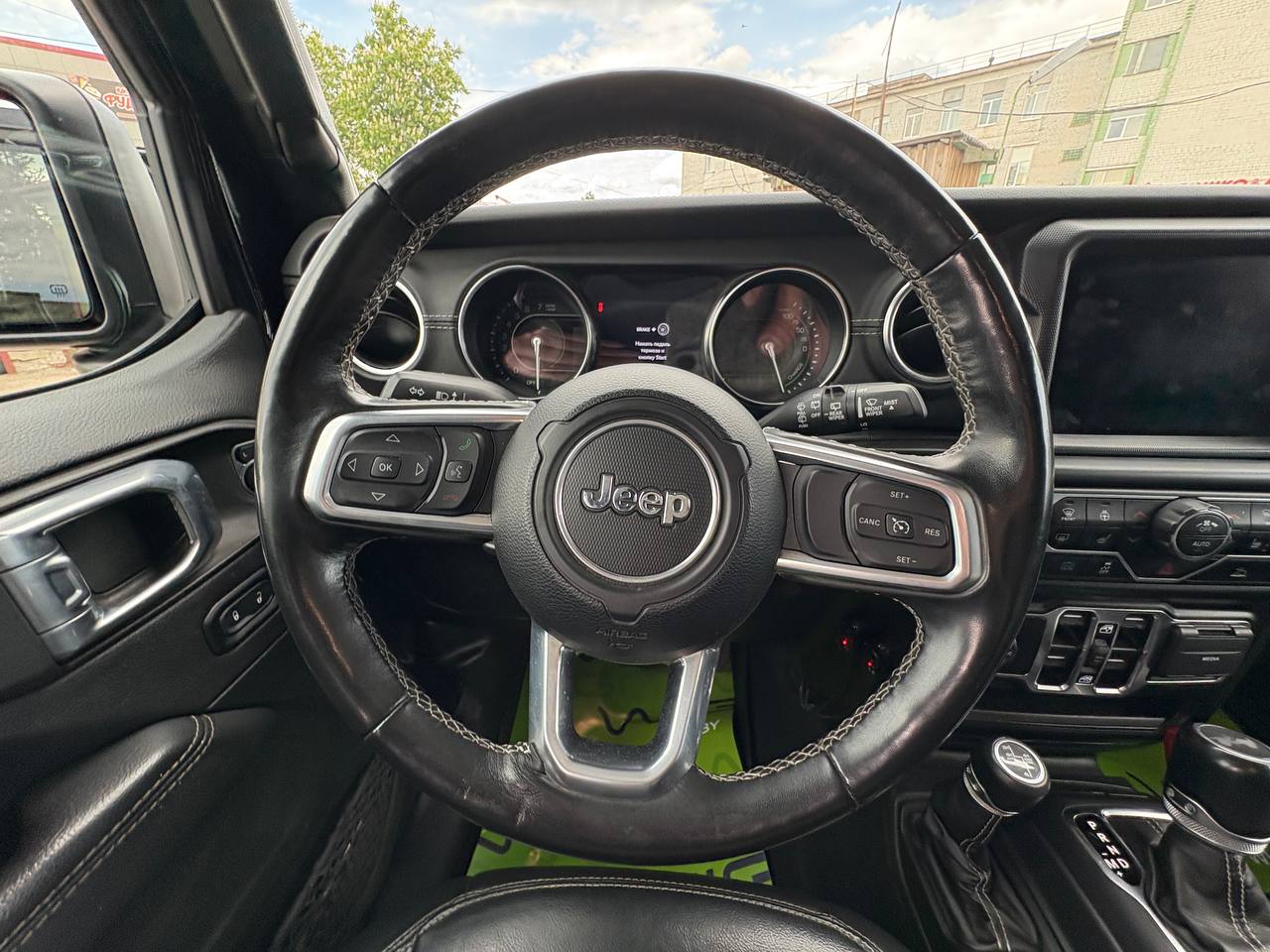 Фото автомобиля 11