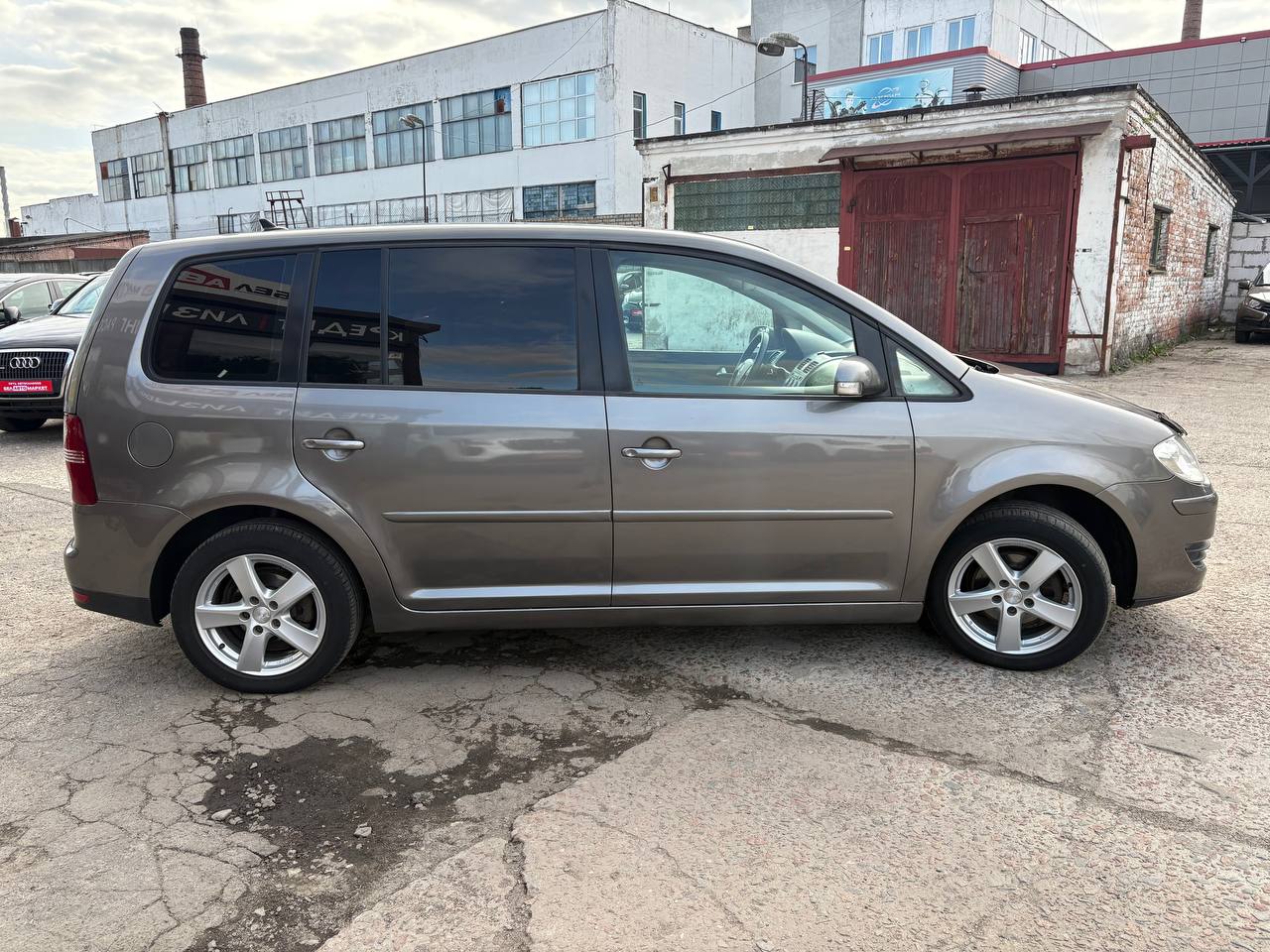 Фото автомобиля 3