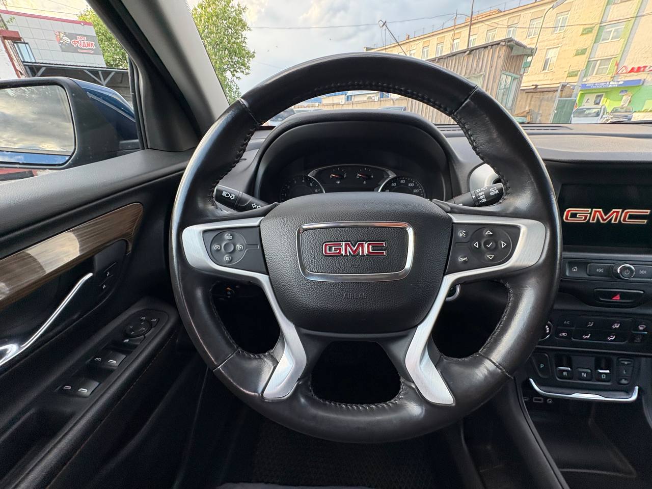 Фото автомобиля 11