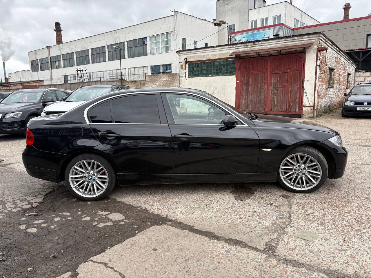 Фото автомобиля 3