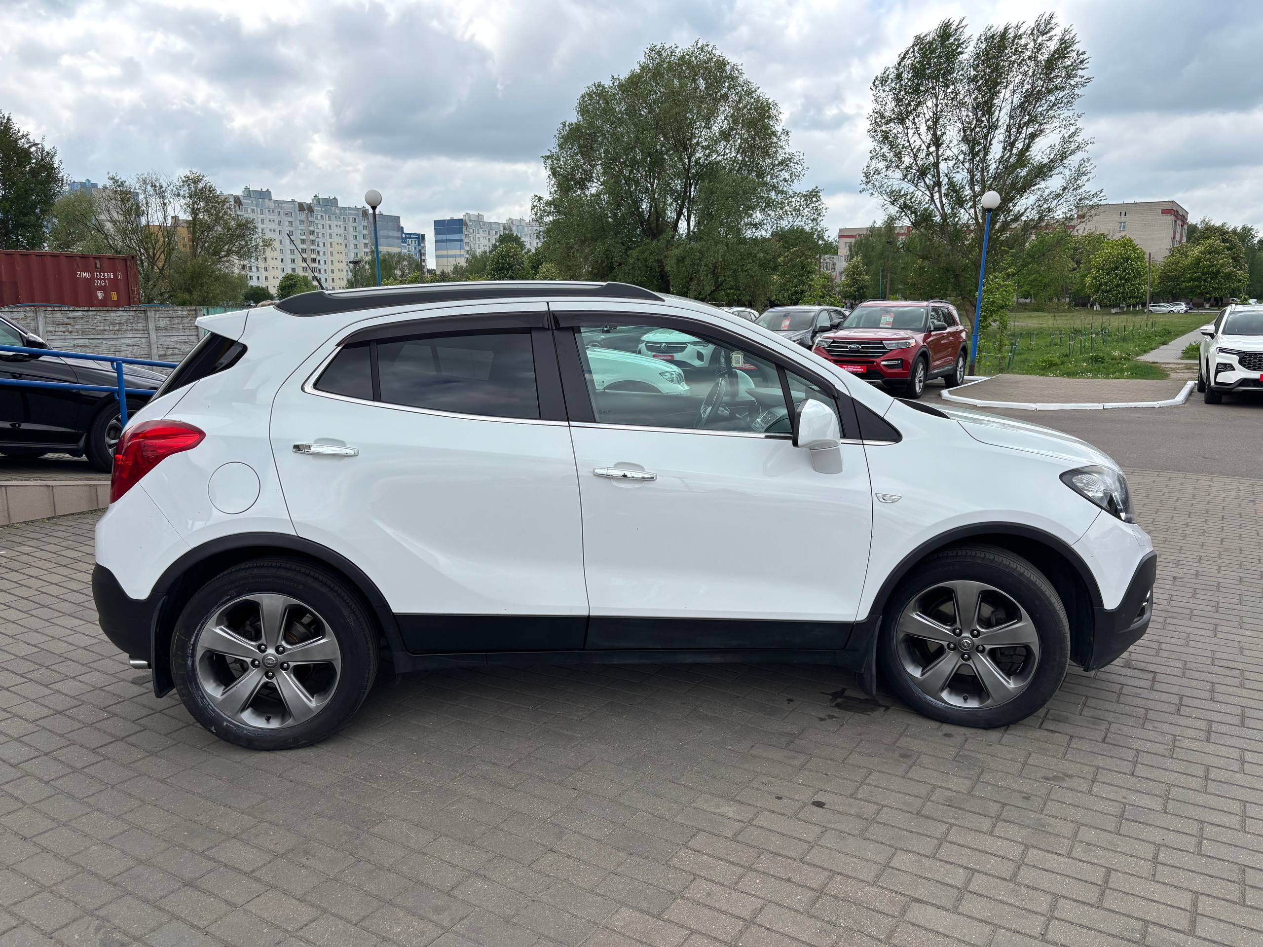 Фото автомобиля 3