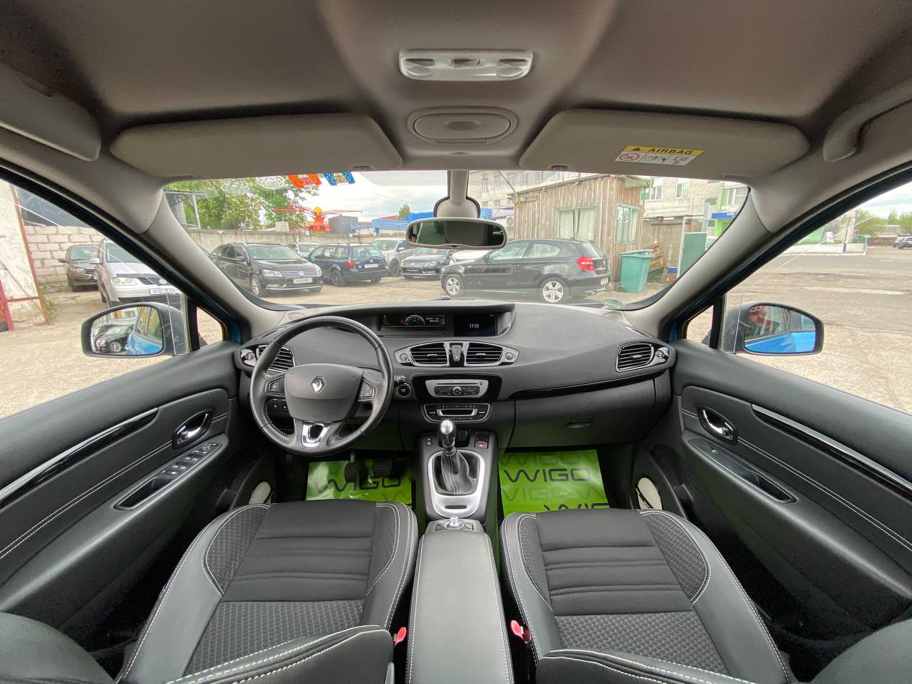 Фото автомобиля 10