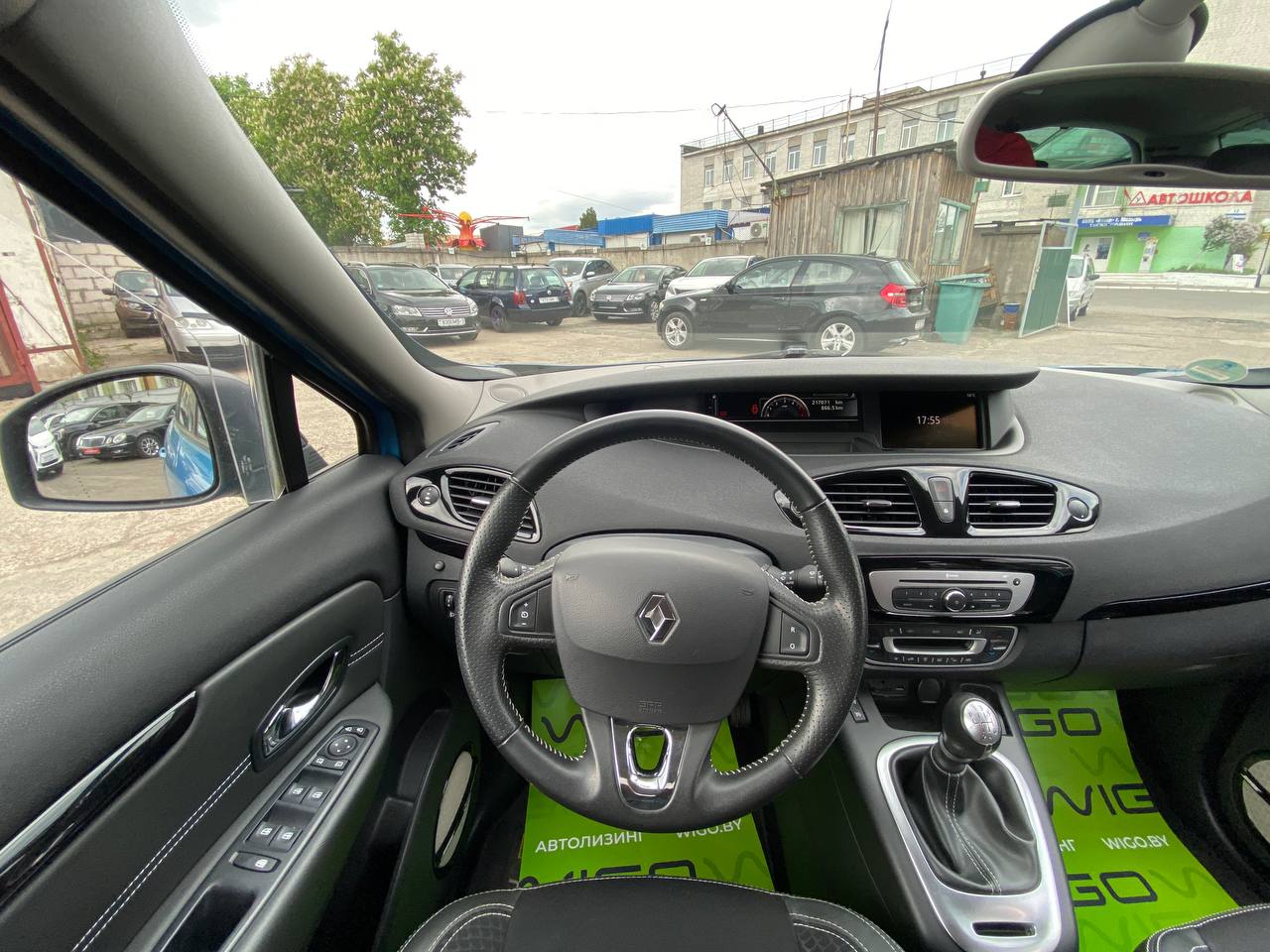 Фото автомобиля 11