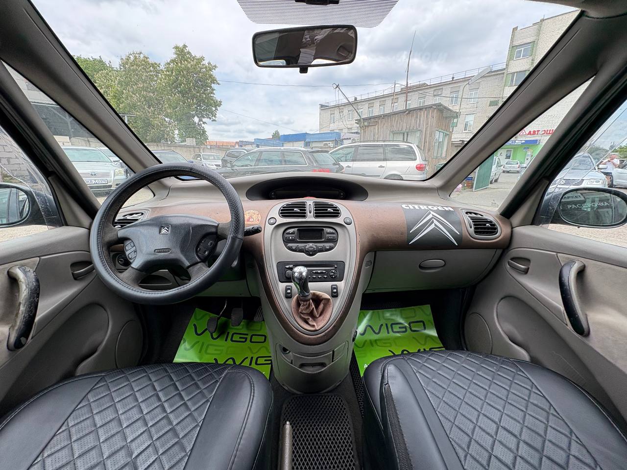 Фото автомобиля 10