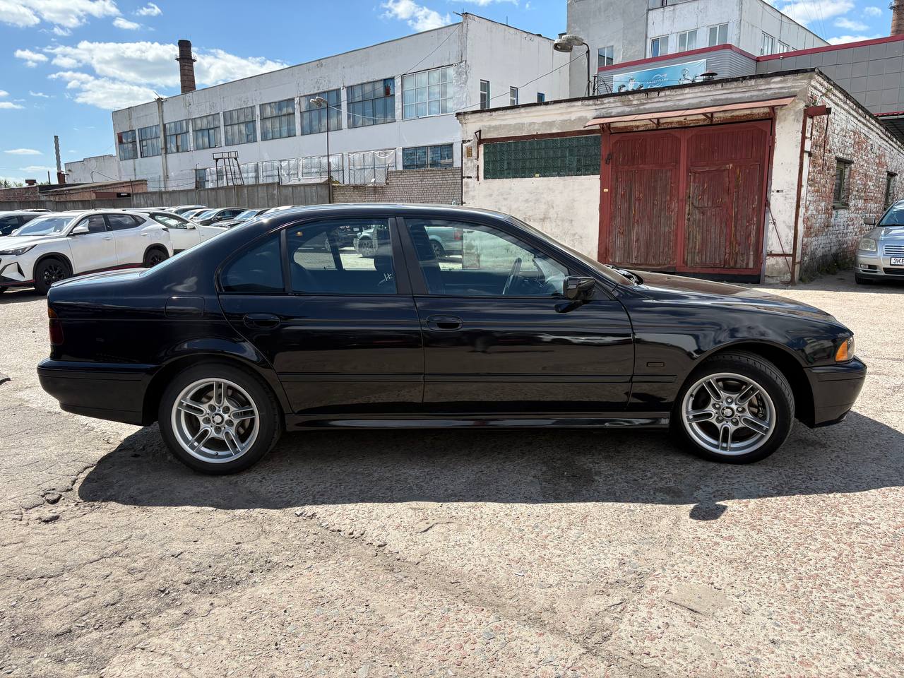 Фото автомобиля 3