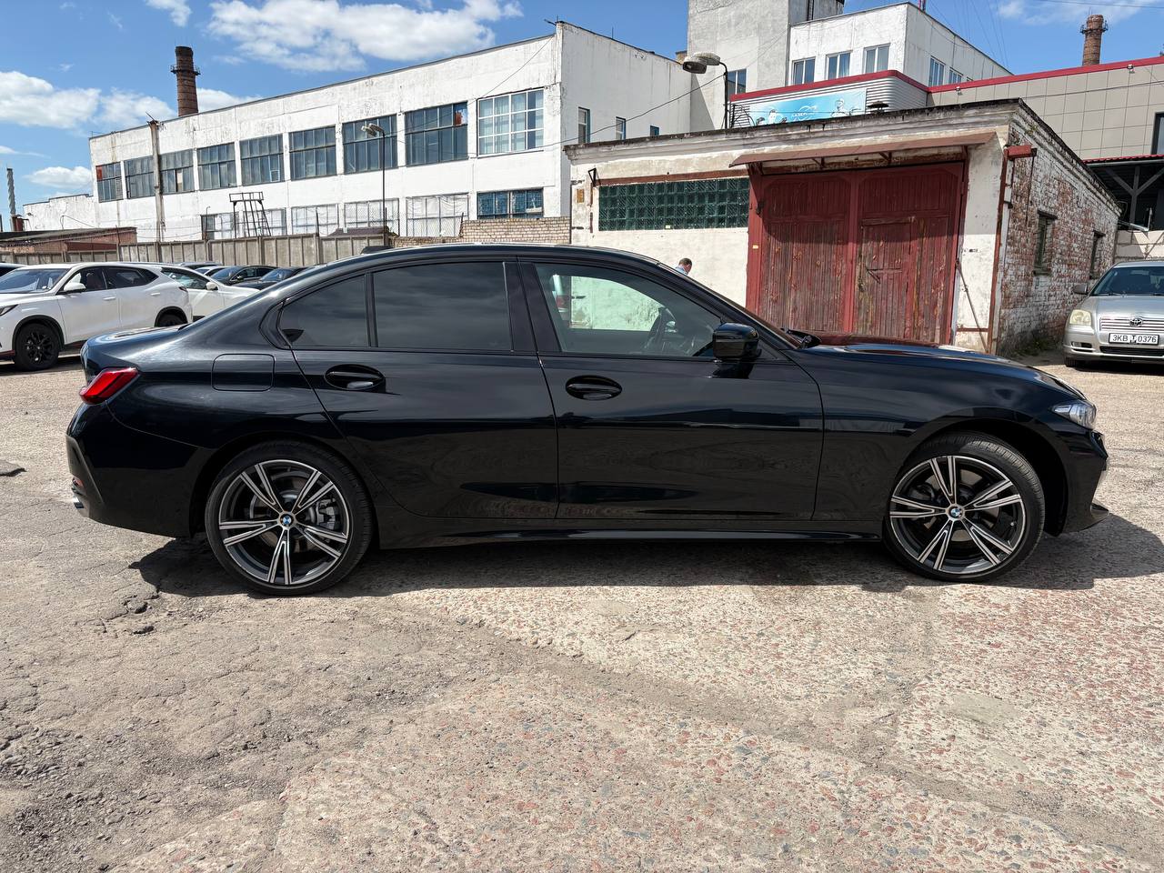 Фото автомобиля 3