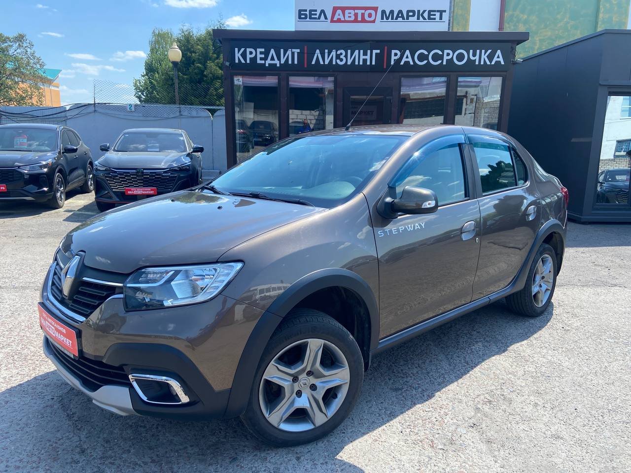 авто с пробегом renault Logan Stepway 2019
