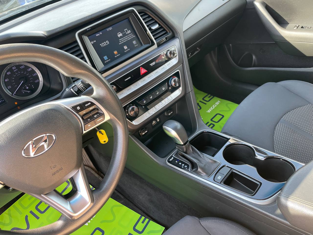 Фото автомобиля 12