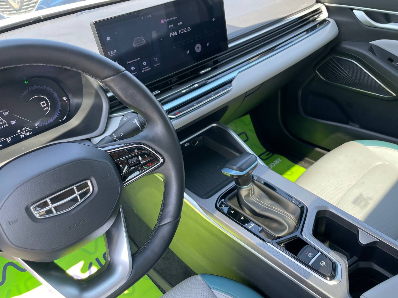 Фото автомобиля 12