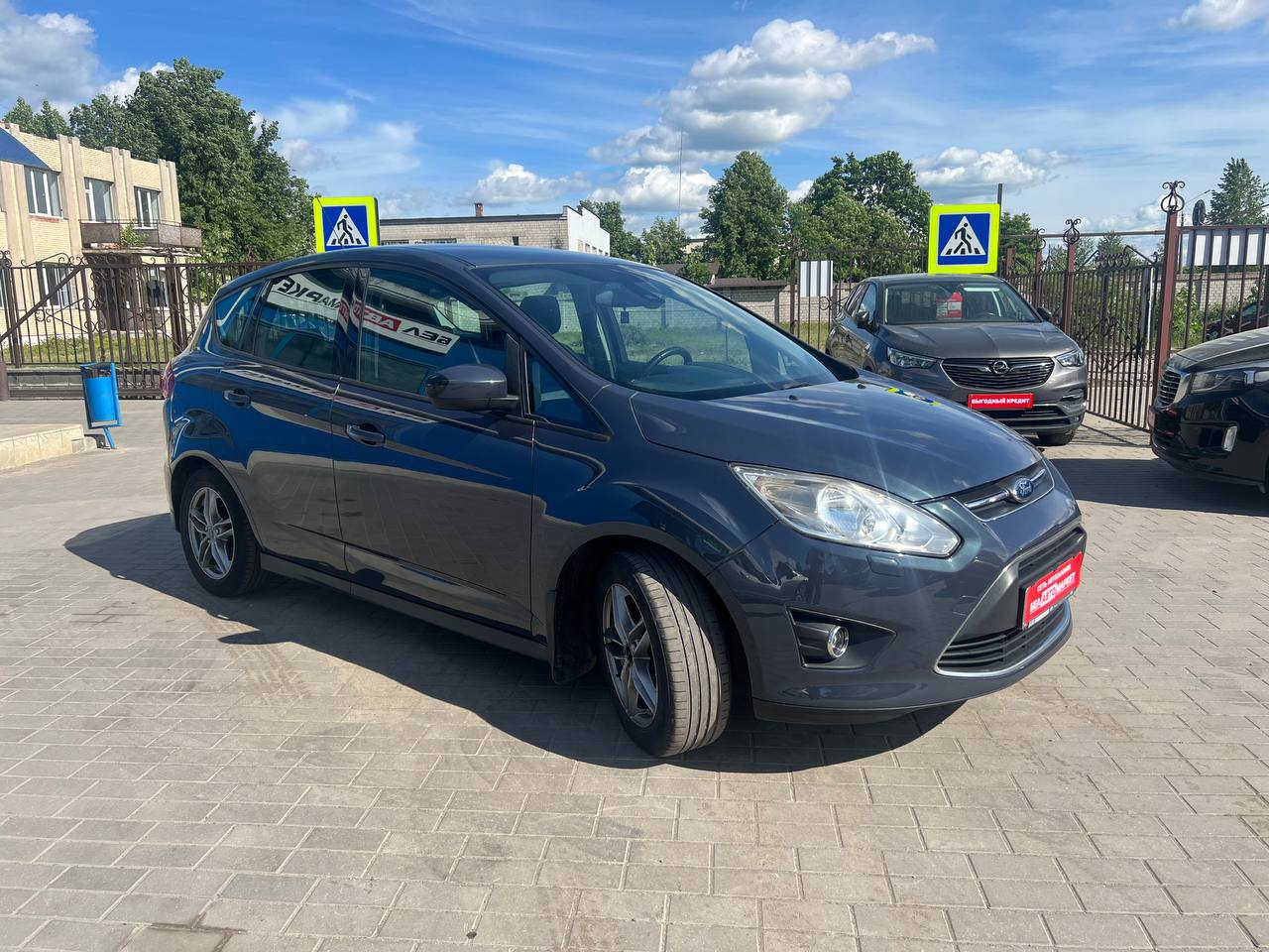 Фото автомобиля 3