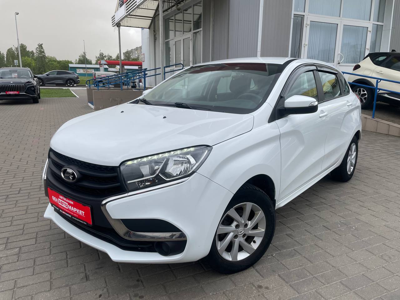 авто с пробегом lada (ВАЗ) xray 2017
