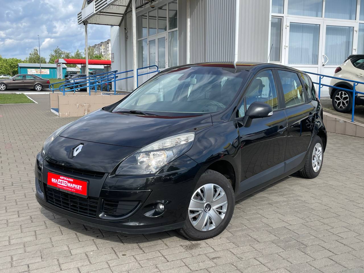 авто с пробегом renault scenic 2009