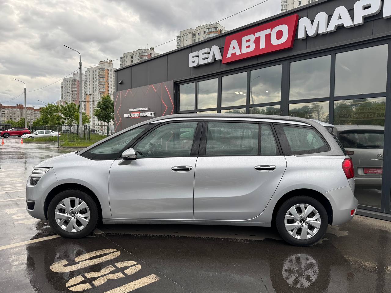 Фото автомобиля 7