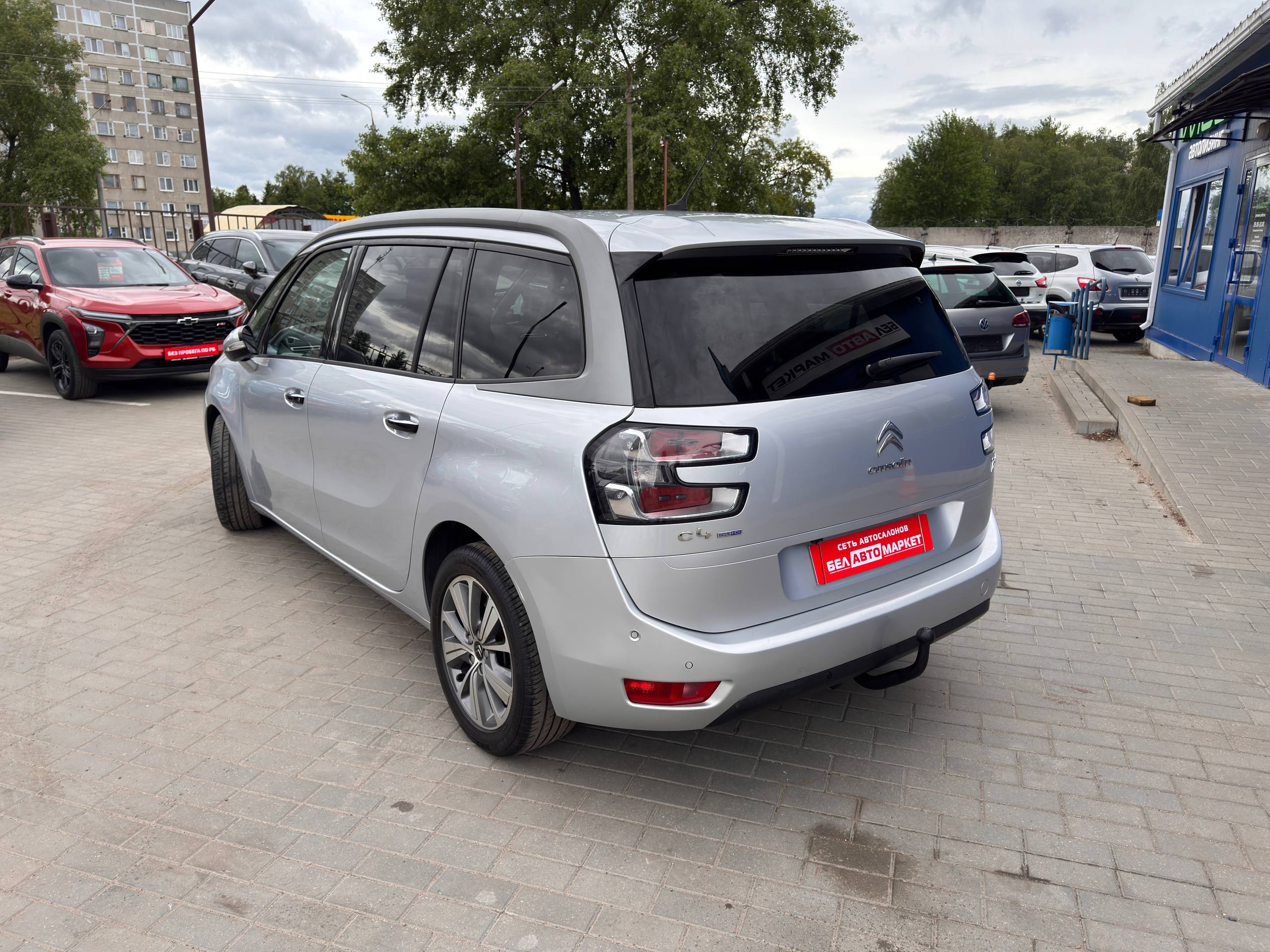 Фото автомобиля 7