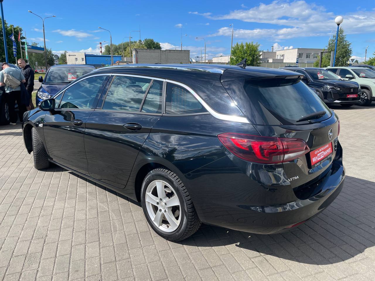 Фото автомобиля 6