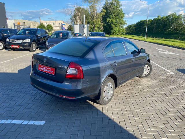 Фото автомобиля 2