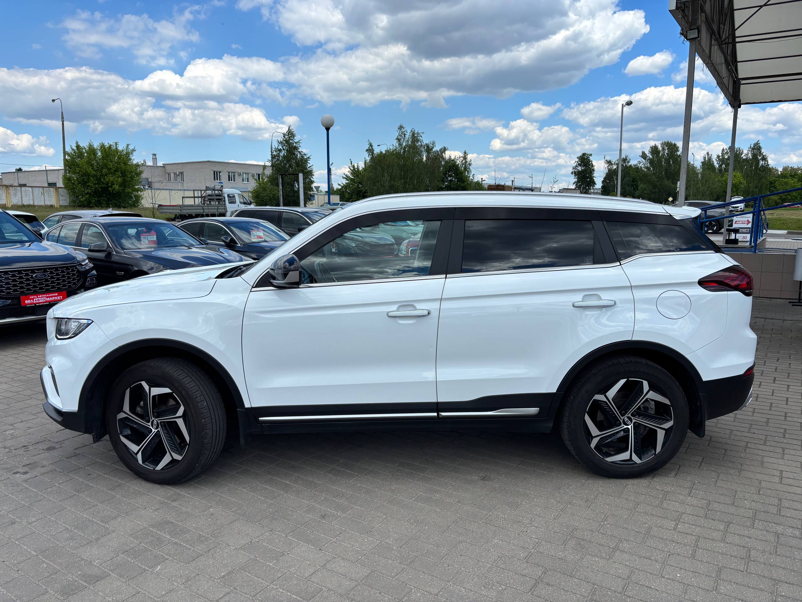 Фото автомобиля 7