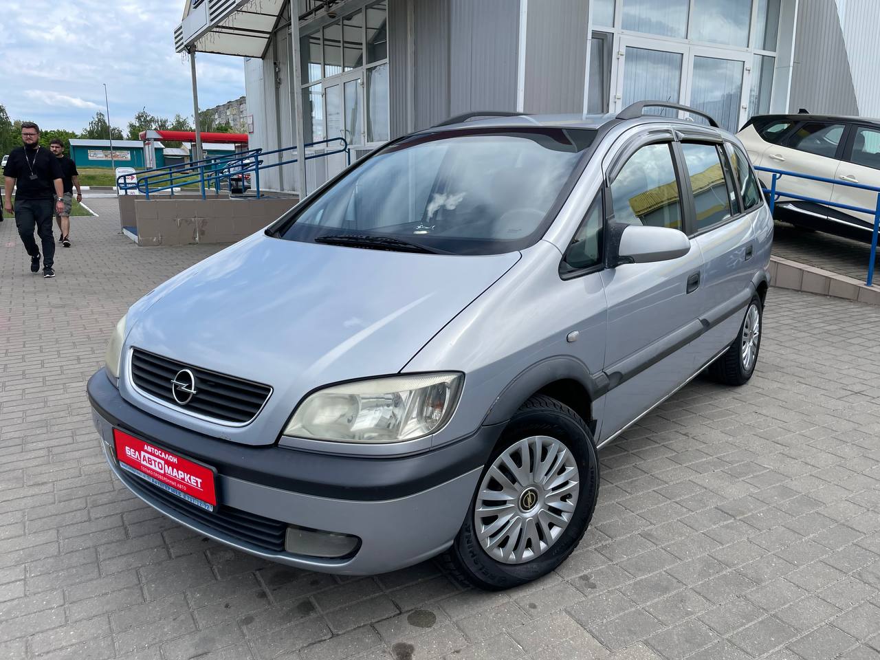 авто с пробегом opel zafira 2001