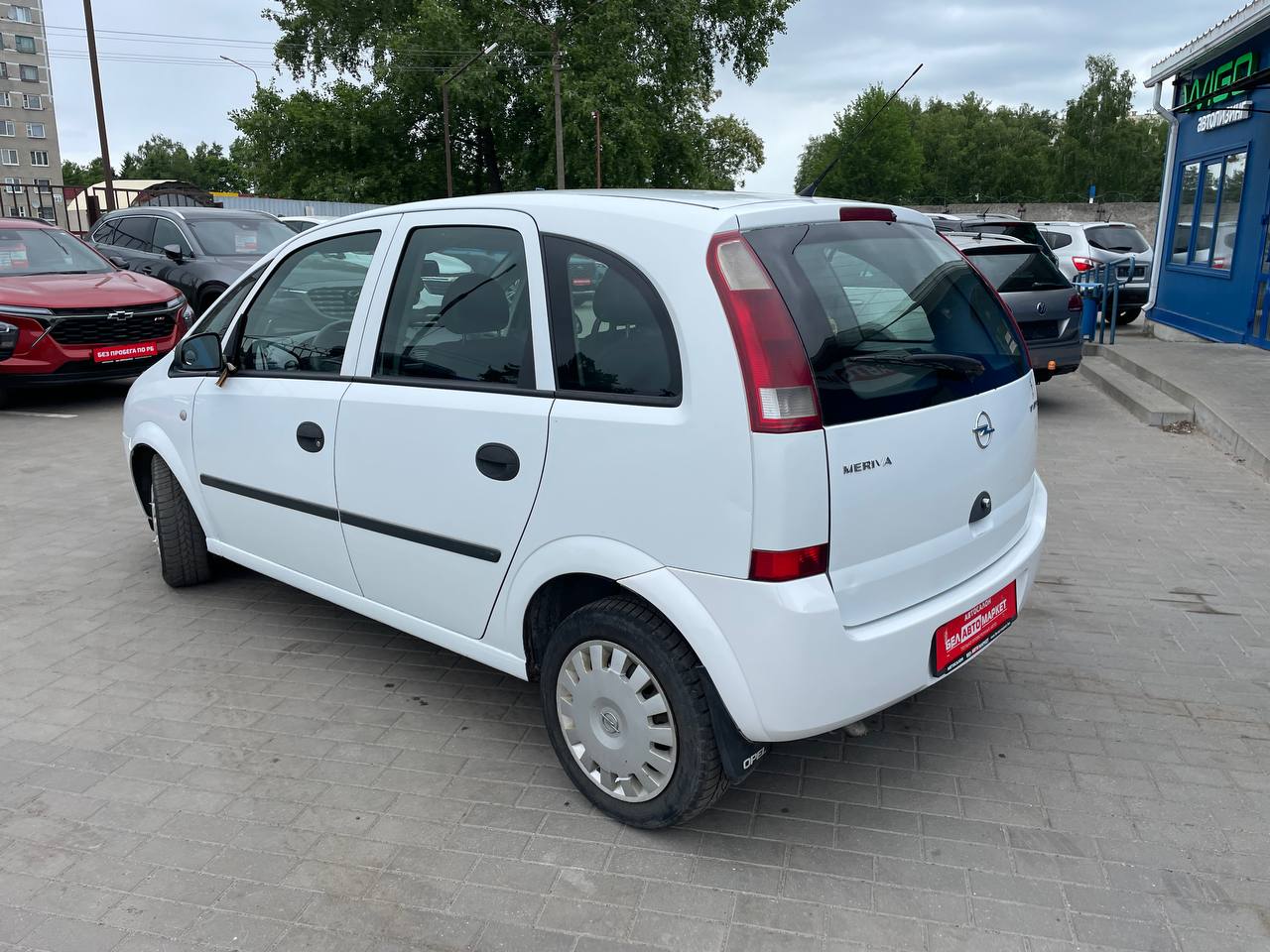Фото автомобиля 8
