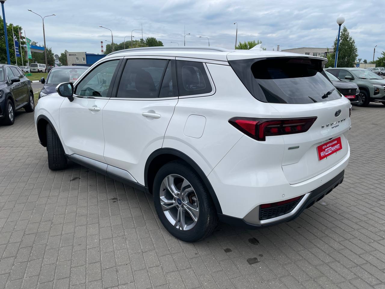 Фото автомобиля 6